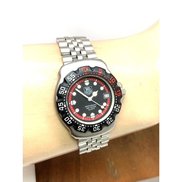 Tag Heuer Unisex Watch WA1214 Professional Swiss Quartz Red Black Dial 34mm - Picture 11 of 14